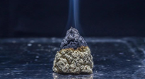 【艾草知識(shí)】灸完的艾灰千萬別扔，它還有這些神奇功效！